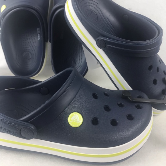 black crocs non slip